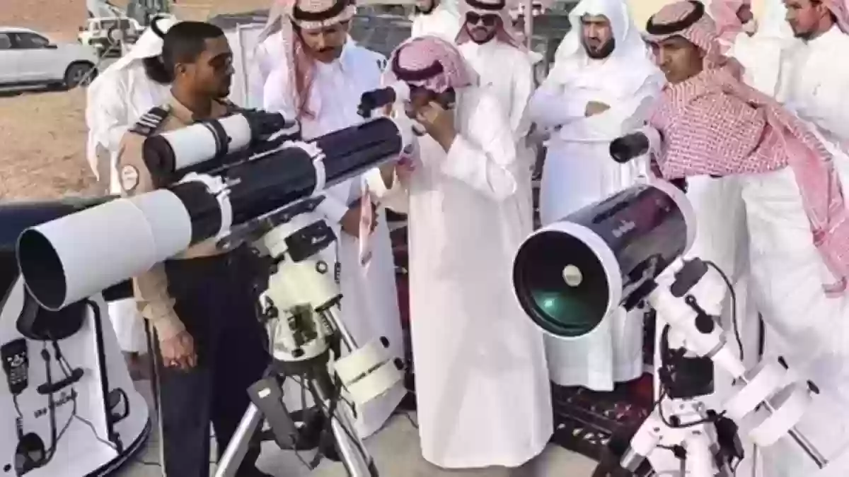 تتحرى السعودية هلال عيد الفطر