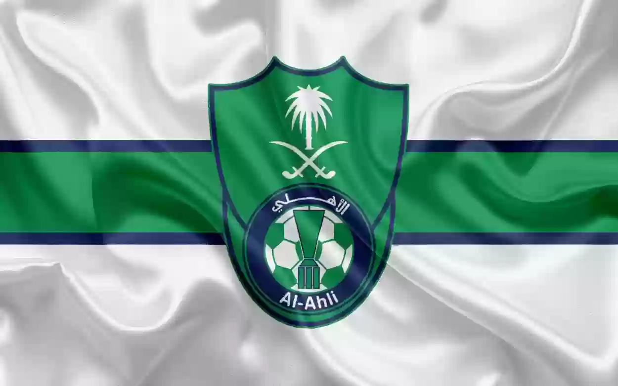 الأهلي السعودي كل ما يلاعب حد ياخذ منه لاعب