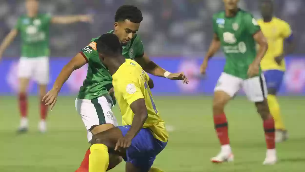 مهاجم النصر السعودي يكشف سبب الهزيمة أمام اتفاق جيرارد