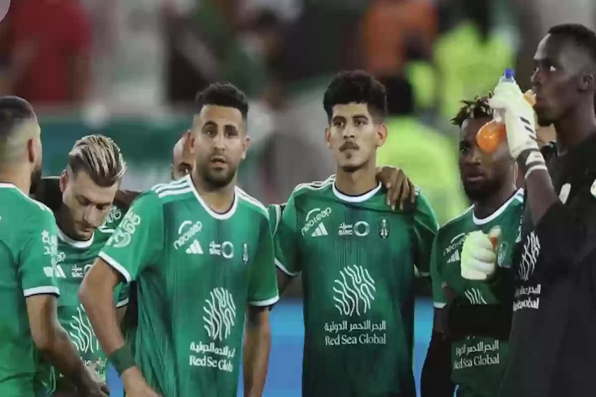 نجم السيتزين يتغزل في أداء محترف الأهلي السعودي ويشكره